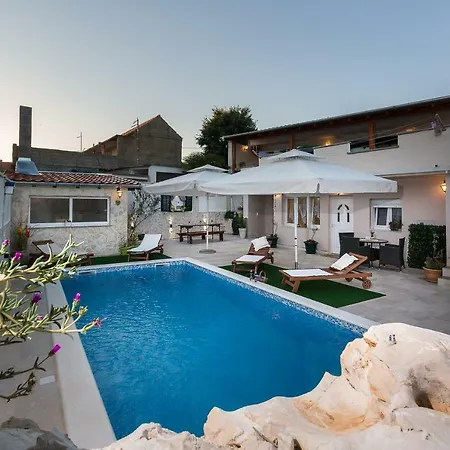 Nedo Appartement Sveti Filip i Jakov