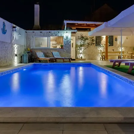 Apartament Nedo *