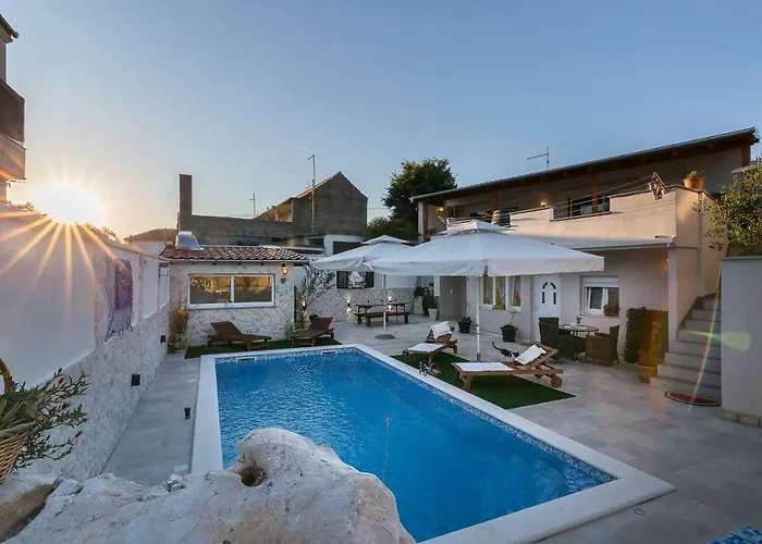 Nedo Свети-Филип-и-Яков