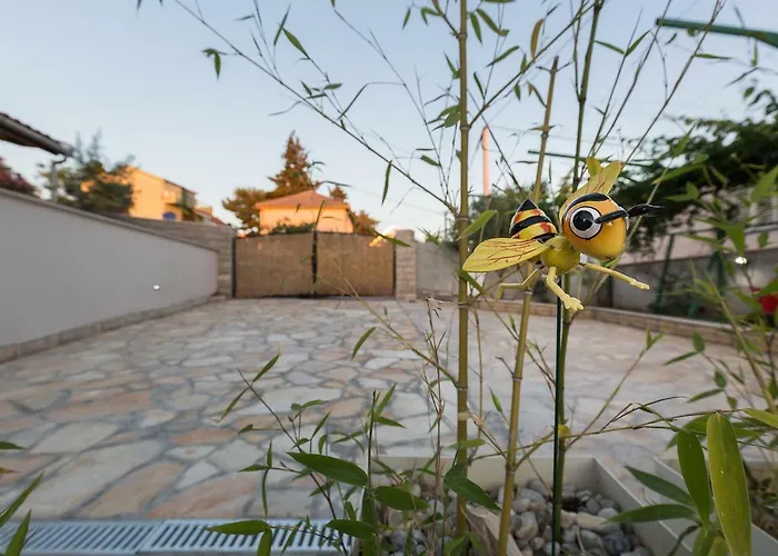 Nedo Свети-Филип-и-Яков